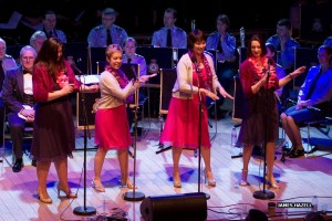 Andrews Sisters Mele Kalimaka